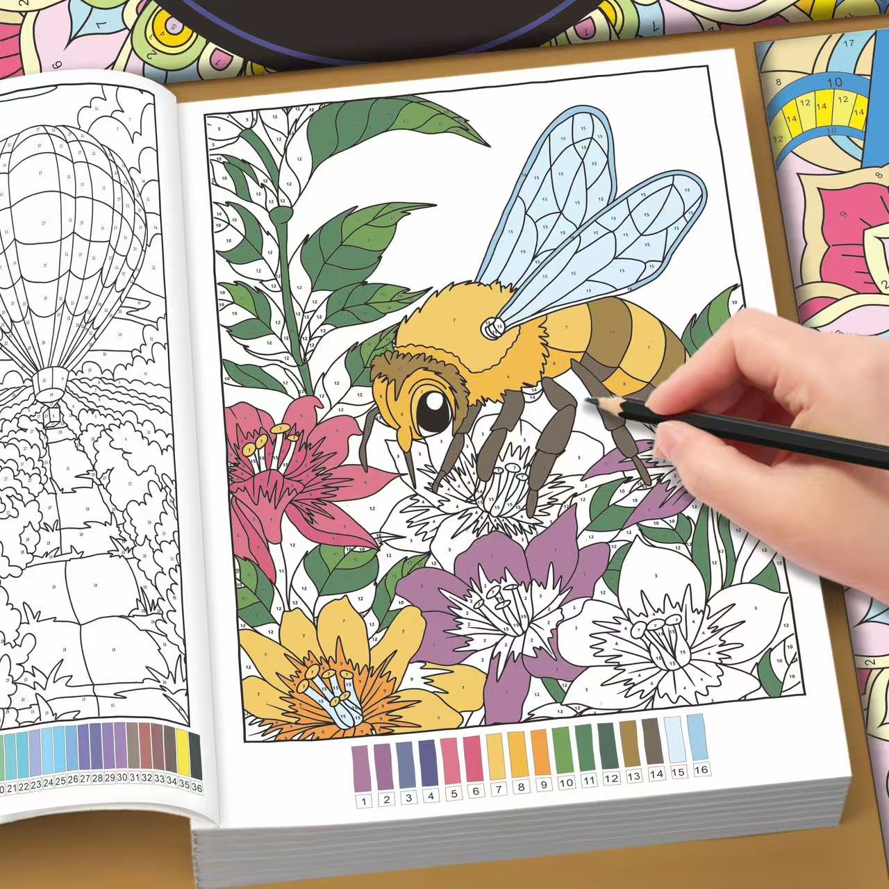 32 pagina's kleurboek voor vol - Food Y Snacks Coloring Book recensie en prijs